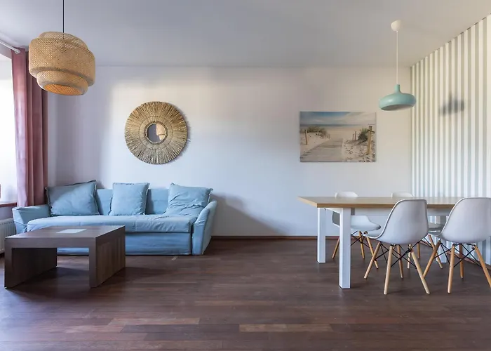Glow - Nautilus, Morska Przystań Przy Plaży Gdańsk